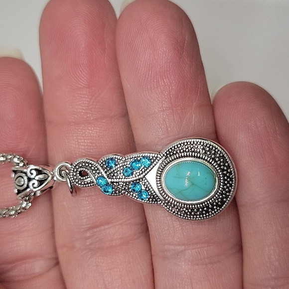 Turquoise Faux Rhinestone 2" Charm 17" + 2" Extension Silver Tone Necklace - Picture 2 of 2